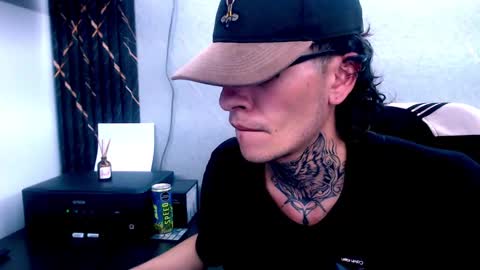 Snapshot of johnsonisaac94_ chatting on 02.19.25 johnsonisaac94  online show from 02.19.25