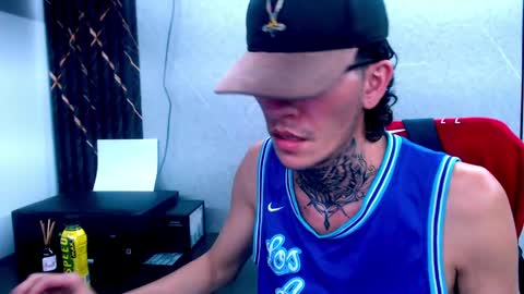 Snapshot of johnsonisaac94_ chatting on 02.20.25 johnsonisaac94  online show from 02.20.25