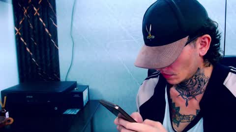 Snapshot of johnsonisaac94_ chatting on 02.24.25 johnsonisaac94  online show from 02.24.25