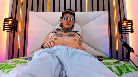 Snapshot of johnsonisaac94_ chatting on 03.07.25 johnsonisaac94  online show from 03.07.25