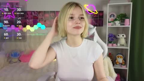 Snapshot of joice_queen chatting on 02.18.25 Paula online show from 02.18.25