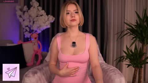 Snapshot of joice_queen chatting on 11.01.25 Paula online show from 11.01.25