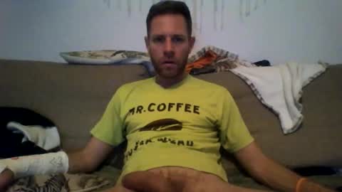 Snapshot of jojo19844 chatting on 12.02.25 jojo19844 online show from 12.02.25