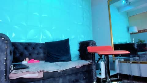 Jolie online show from 02.05.25