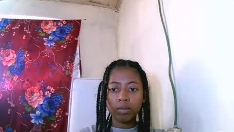 Snapshot of joliekah27 chatting on 01.22.25 joliekah27 online show from 01.22.25