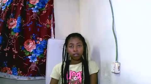 Snapshot of joliekah27 chatting on 01.24.25 joliekah27 online show from 01.24.25