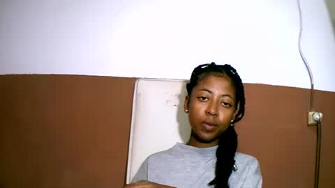 Snapshot of joliekah27 chatting on 02.15.25 joliekah27 online show from 02.15.25