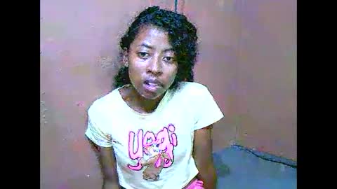 Snapshot of joliekah27 chatting on 02.25.25 joliekah27 online show from 02.25.25