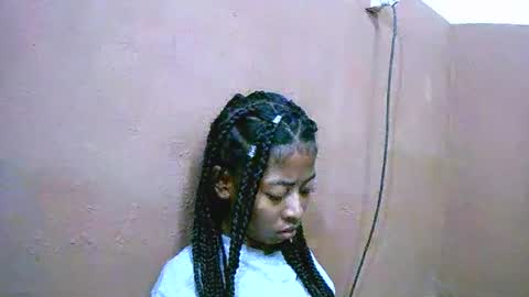 Snapshot of joliekah27 chatting on 02.28.25 joliekah27 online show from 02.28.25