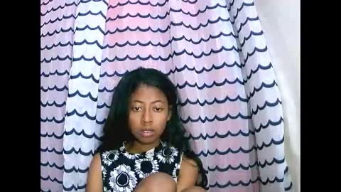 Snapshot of joliekah27 chatting on 09.09.25 joliekah27 online show from 09.09.25