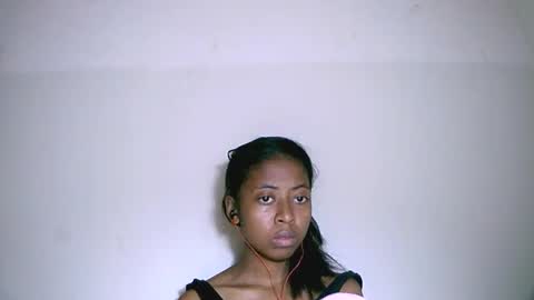 Snapshot of joliekah27 chatting on 09.22.25 joliekah27 online show from 09.22.25