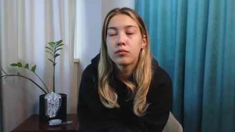 Viola online show from 09.14.25