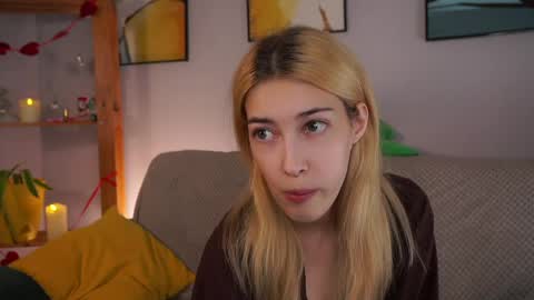 Viola online show from 03.30.26