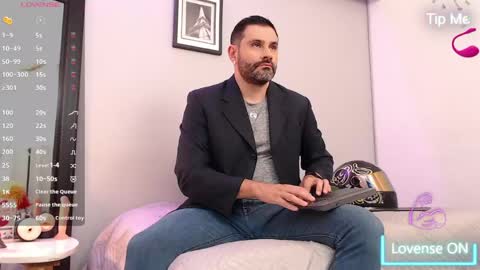 Snapshot of jonas_beard1 chatting on 04.25.26 JONAS BEARD online show from 04.25.26