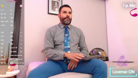 Snapshot of jonas_beard1 chatting on 05.19.26 JONAS BEARD online show from 05.19.26