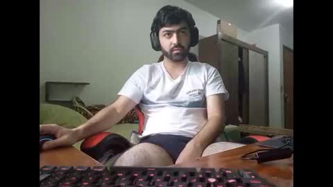 jonasf2525 online show from 11.26.25