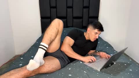 jonathancast08 online show from 04.13.26