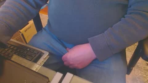 Snapshot of joncpics chatting on 03.01.25 joncpics online show from 03.01.25