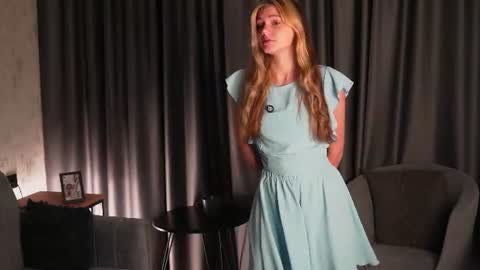 Snapshot of jonituitt chatting on 07.27.26 Jess online show from 07.27.26