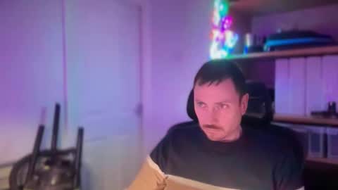 Snapshot of jonjlee2001 chatting on 12.17.24 Jon online show from 12.17.24