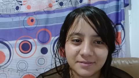 Snapshot of jonnes_julita_ chatting on 11.18.25 Julita online show from 11.18.25