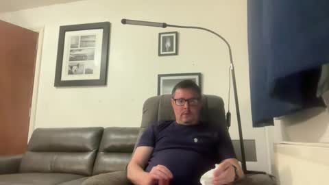 Snapshot of jonnybeeswax7376964133 chatting on 12.03.25 jonnybeeswax7376964133 online show from 12.03.25