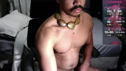 Snapshot of jonutty chatting on 09.11.25 jonutty online show from 09.11.25