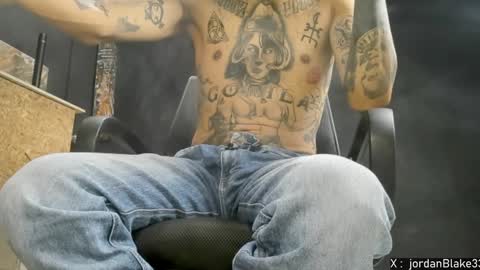 Snapshot of jordan33blake chatting on 12.03.24 jordan33blake online show from 12.03.24