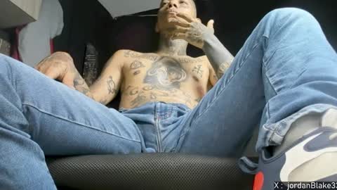 Snapshot of jordan33blake chatting on 12.22.24 jordan33blake online show from 12.22.24