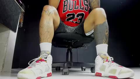 Snapshot of jordan33blake chatting on 02.11.25 jordan33blake online show from 02.11.25