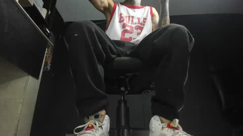 Snapshot of jordan33blake chatting on 02.18.25 jordan33blake online show from 02.18.25