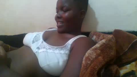 Snapshot of jos_lynn chatting on 11.18.25 jos_lynn online show from 11.18.25