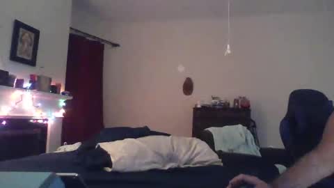 Snapshot of josehosebb chatting on 12.23.25 josehosebb online show from 12.23.25