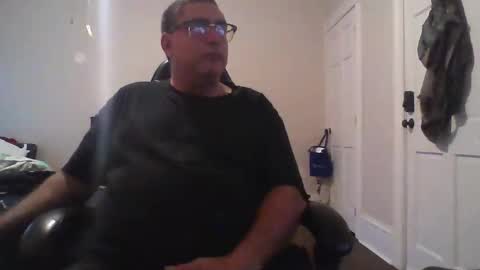 Snapshot of josehosebb chatting on 02.04.26 josehosebb online show from 02.04.26