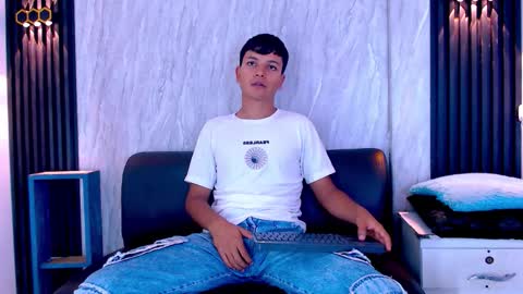 Snapshot of joseph_gonzalez chatting on 12.14.25 Joseph Gonzalez online show from 12.14.25