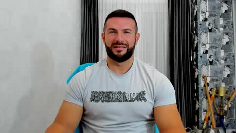 Snapshot of joshuamuscle69 chatting on 10.28.25 joshuamuscle69 online show from 10.28.25