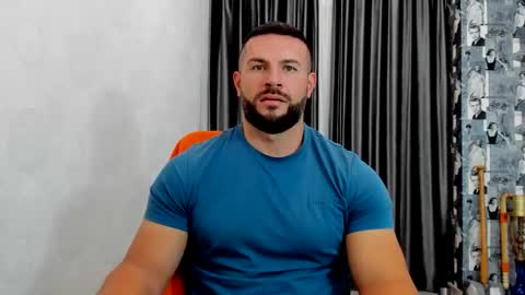 Snapshot of joshuamuscle69 chatting on 11.01.25 joshuamuscle69 online show from 11.01.25