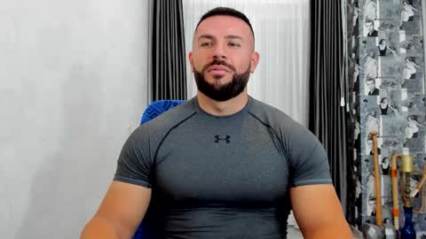 Snapshot of joshuamuscle69 chatting on 11.13.25 joshuamuscle69 online show from 11.13.25