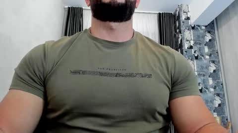 Snapshot of joshuamuscle69 chatting on 11.26.25 joshuamuscle69 online show from 11.26.25