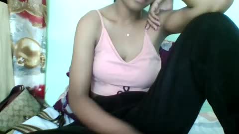 Snapshot of josianealy chatting on 03.09.25 josianealy online show from 03.09.25