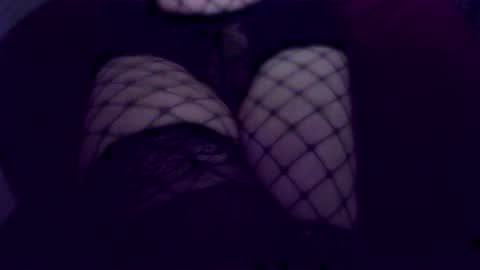 Snapshot of josiesissy_28 chatting on 10.13.25 Sissy with shrunken little clitty online show from 10.13.25