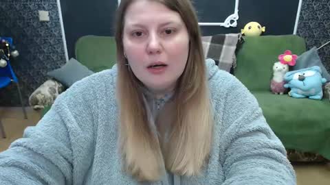 josiesun771 online show from 02.17.25