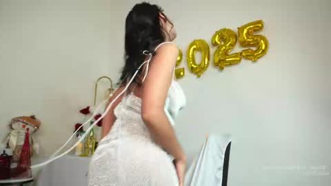 Snapshot of joss_caprice chatting on 12.31.24 Joss online show from 12.31.24