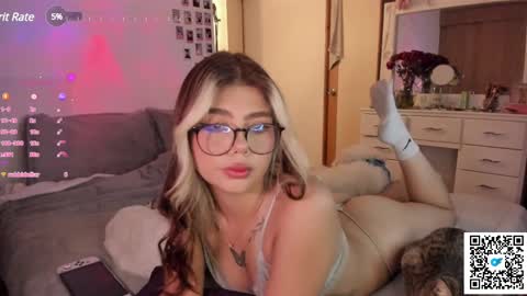 josephine   independent model    online show from 02.07.25