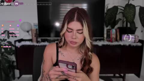 josephine   independent model    online show from 03.01.25