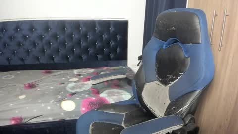 josy online show from 04.08.26