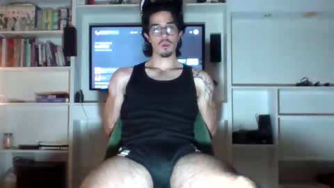 Snapshot of jotarojas1 chatting on 04.22.26 jotarojas1 online show from 04.22.26