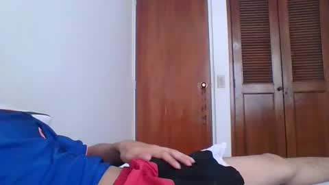 Snapshot of jovenvergonguapo09 chatting on 12.28.24 Van Helsing online show from 12.28.24