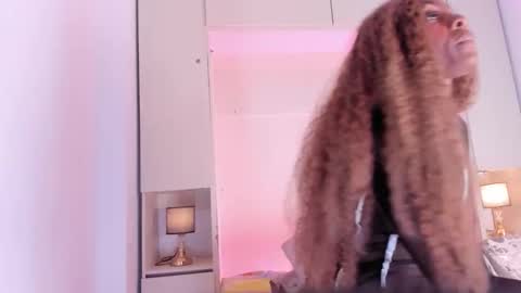 Snapshot of joyceblake chatting on 02.04.26 joyceblake online show from 02.04.26