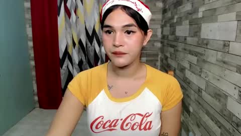 Snapshot of joycum_xxx chatting on 12.17.24 JOY in your heart  online show from 12.17.24